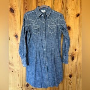 Ariat Medium chambray dress